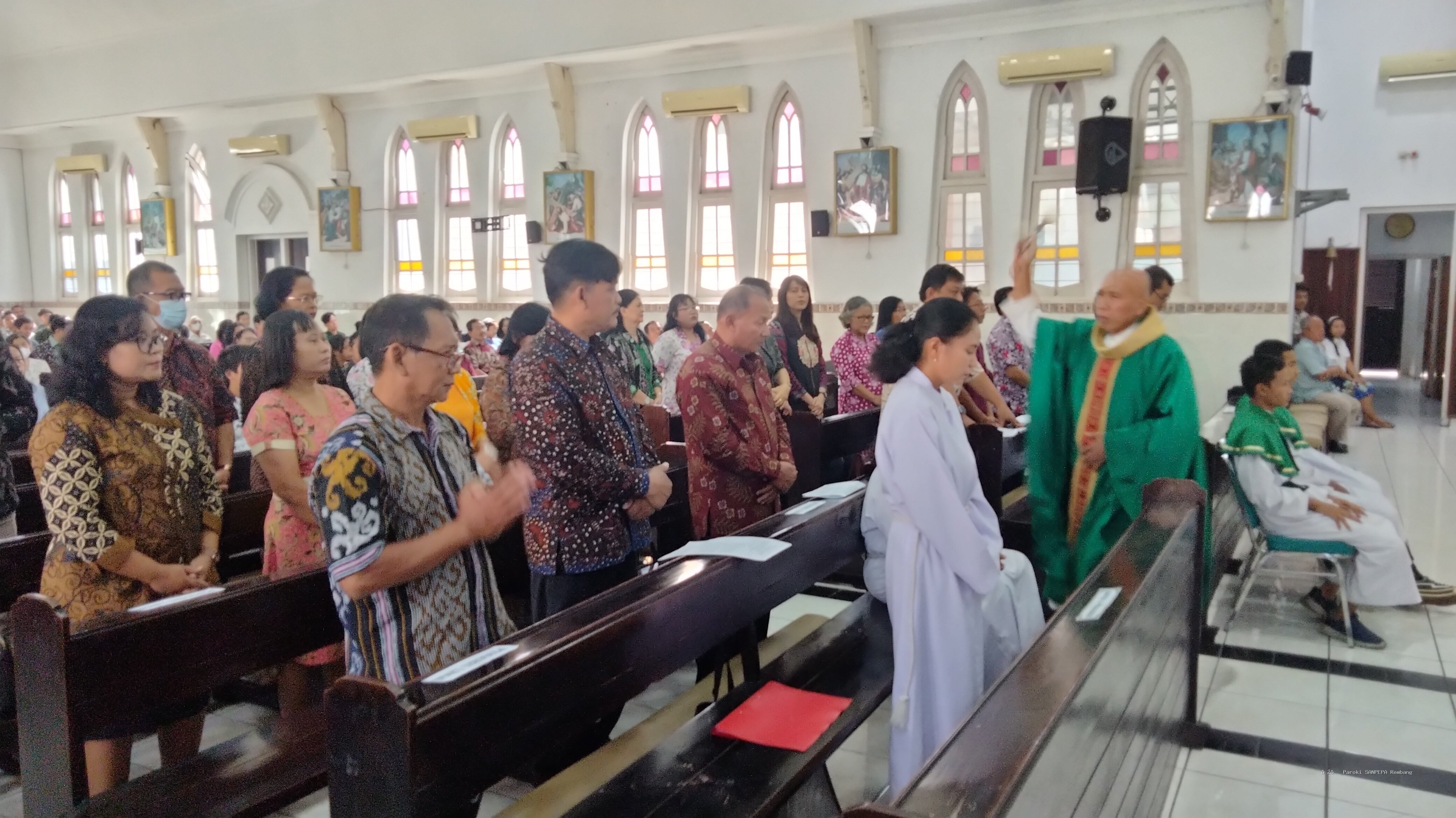 Pelantikan Pengurus Lingkungan St. Markus dan St. Benediktus